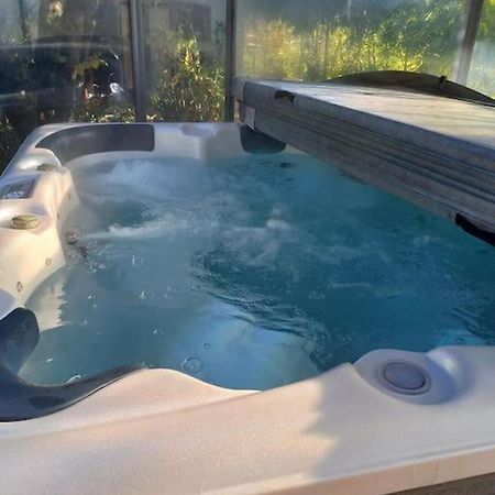 Bas De Villa, 2 Terrasses, Piscine, Spa, Sauna... Neffes Экстерьер фото